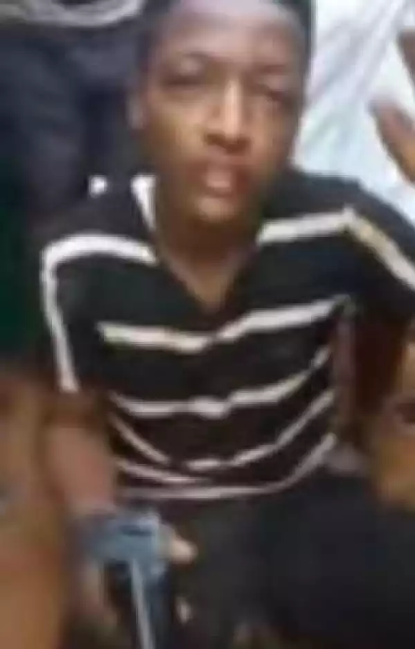Teenage robber caught with toy gun beaten mercilessly by angry mob [Video]